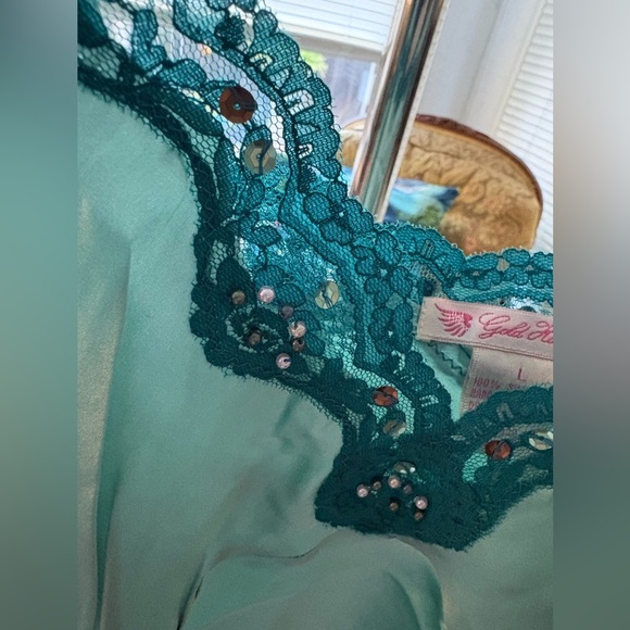 NWT Gold Hawk 100% silk aqua cami with embellished lace trim size M/L - Picture 2 of 5
